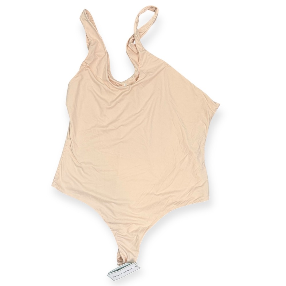 UEU Sleeveless‎ Beige Bodysuit 2XL NWT